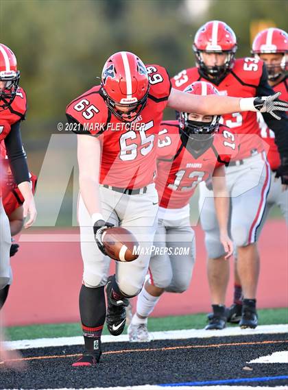 Thumbnail 1 in Old Bridge vs Kingsway (NJSIAA South Group 5 First Round Playoff) photogallery.