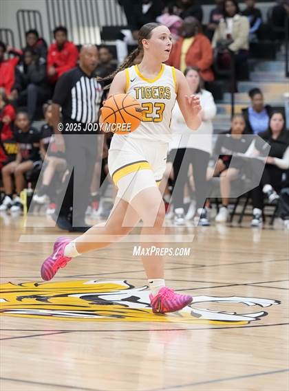 Thumbnail 1 in Center Hill @ Hernando photogallery.