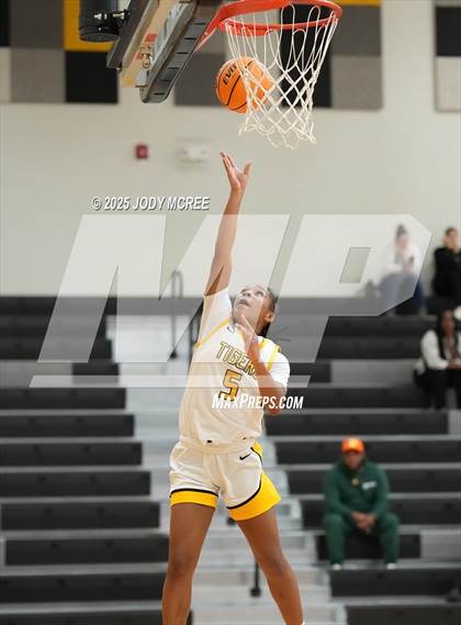 Thumbnail 1 in Center Hill @ Hernando photogallery.