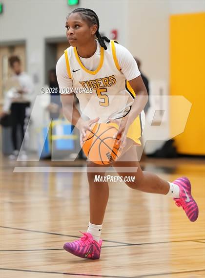 Thumbnail 3 in Center Hill @ Hernando photogallery.