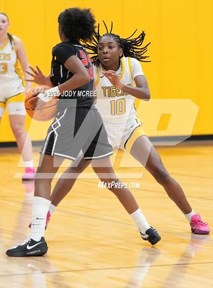 Thumbnail 1 in Center Hill @ Hernando photogallery.