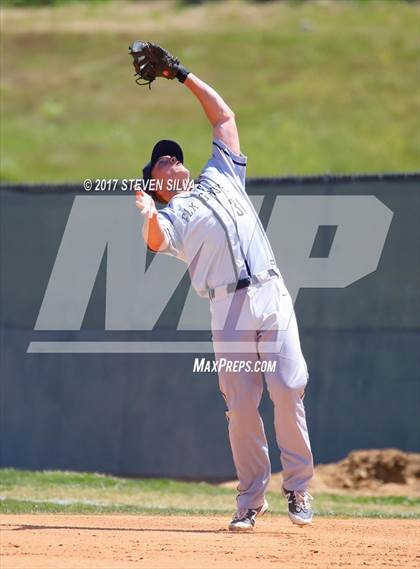 Thumbnail 2 in Elk Grove vs. La Costa Canyon (67th Annual San Diego Lions Tournament) photogallery.
