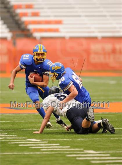 Thumbnail 1 in Cobleskill-Richmondville vs. Alden (Syracuse Kickoff Classic) photogallery.