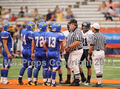 Thumbnail 3 in Cobleskill-Richmondville vs. Alden (Syracuse Kickoff Classic) photogallery.