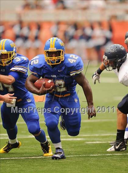Thumbnail 2 in Cobleskill-Richmondville vs. Alden (Syracuse Kickoff Classic) photogallery.