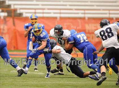 Thumbnail 3 in Cobleskill-Richmondville vs. Alden (Syracuse Kickoff Classic) photogallery.