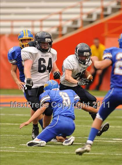 Thumbnail 2 in Cobleskill-Richmondville vs. Alden (Syracuse Kickoff Classic) photogallery.