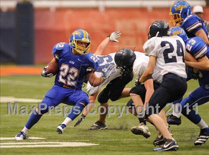 Thumbnail 2 in Cobleskill-Richmondville vs. Alden (Syracuse Kickoff Classic) photogallery.