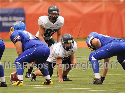 Thumbnail 2 in Cobleskill-Richmondville vs. Alden (Syracuse Kickoff Classic) photogallery.