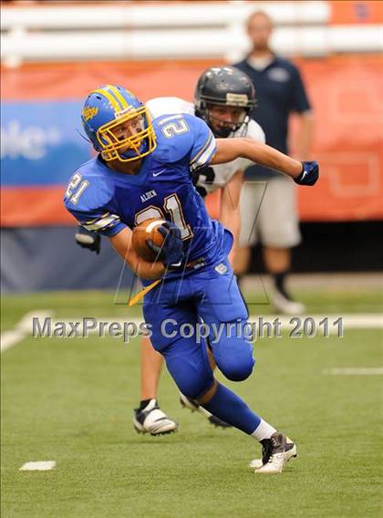 Thumbnail 3 in Cobleskill-Richmondville vs. Alden (Syracuse Kickoff Classic) photogallery.
