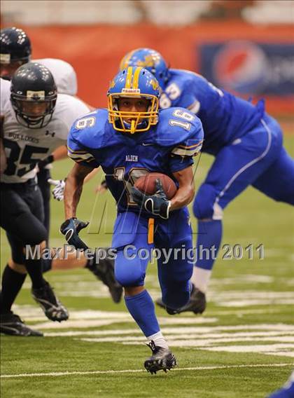 Thumbnail 3 in Cobleskill-Richmondville vs. Alden (Syracuse Kickoff Classic) photogallery.
