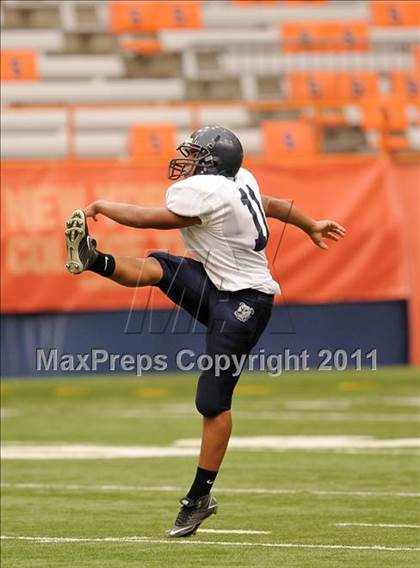 Thumbnail 1 in Cobleskill-Richmondville vs. Alden (Syracuse Kickoff Classic) photogallery.