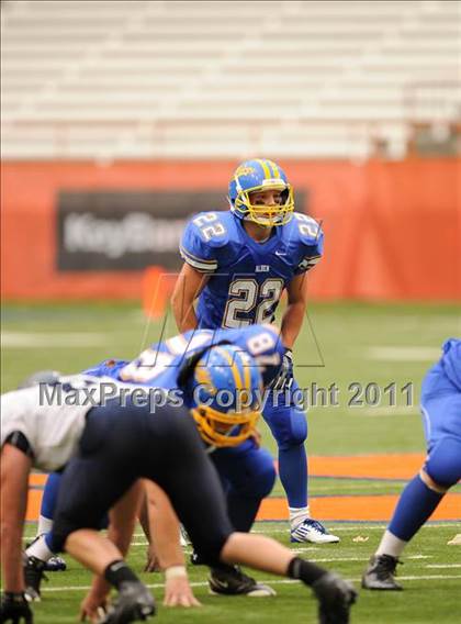 Thumbnail 2 in Cobleskill-Richmondville vs. Alden (Syracuse Kickoff Classic) photogallery.