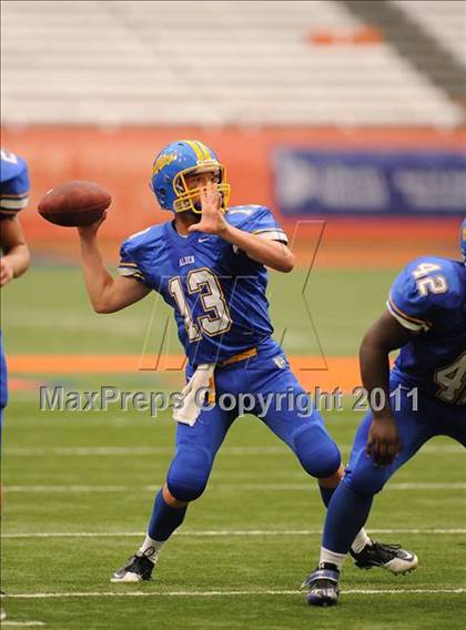 Thumbnail 2 in Cobleskill-Richmondville vs. Alden (Syracuse Kickoff Classic) photogallery.