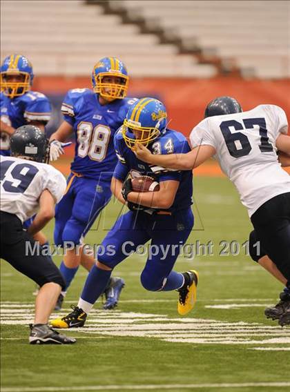 Thumbnail 1 in Cobleskill-Richmondville vs. Alden (Syracuse Kickoff Classic) photogallery.
