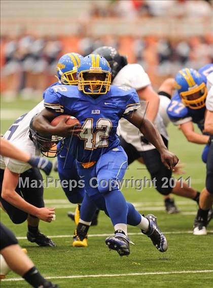 Thumbnail 3 in Cobleskill-Richmondville vs. Alden (Syracuse Kickoff Classic) photogallery.