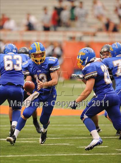 Thumbnail 2 in Cobleskill-Richmondville vs. Alden (Syracuse Kickoff Classic) photogallery.