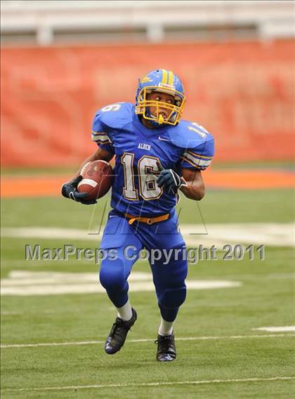 Thumbnail 3 in Cobleskill-Richmondville vs. Alden (Syracuse Kickoff Classic) photogallery.
