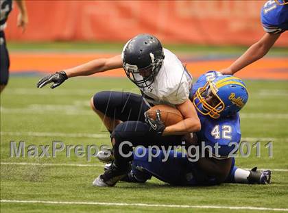 Thumbnail 3 in Cobleskill-Richmondville vs. Alden (Syracuse Kickoff Classic) photogallery.