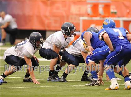 Thumbnail 2 in Cobleskill-Richmondville vs. Alden (Syracuse Kickoff Classic) photogallery.