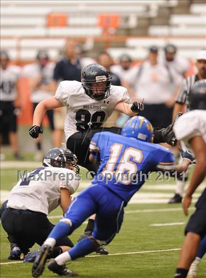 Thumbnail 3 in Cobleskill-Richmondville vs. Alden (Syracuse Kickoff Classic) photogallery.