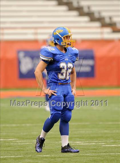 Thumbnail 2 in Cobleskill-Richmondville vs. Alden (Syracuse Kickoff Classic) photogallery.