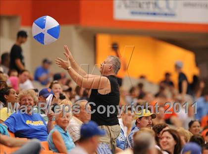 Thumbnail 2 in Cobleskill-Richmondville vs. Alden (Syracuse Kickoff Classic) photogallery.
