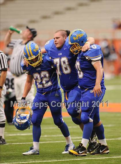 Thumbnail 3 in Cobleskill-Richmondville vs. Alden (Syracuse Kickoff Classic) photogallery.