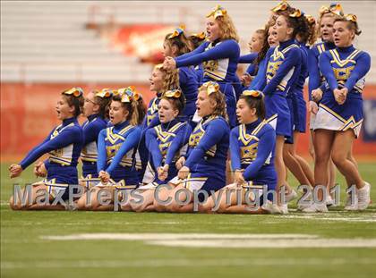 Thumbnail 2 in Cobleskill-Richmondville vs. Alden (Syracuse Kickoff Classic) photogallery.