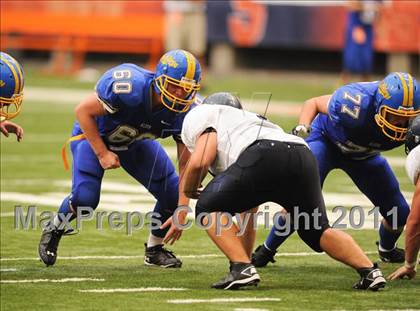 Thumbnail 2 in Cobleskill-Richmondville vs. Alden (Syracuse Kickoff Classic) photogallery.