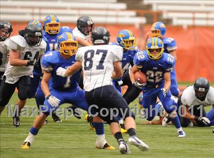 Thumbnail 2 in Cobleskill-Richmondville vs. Alden (Syracuse Kickoff Classic) photogallery.