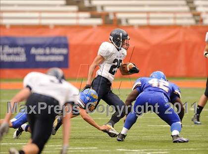 Thumbnail 1 in Cobleskill-Richmondville vs. Alden (Syracuse Kickoff Classic) photogallery.