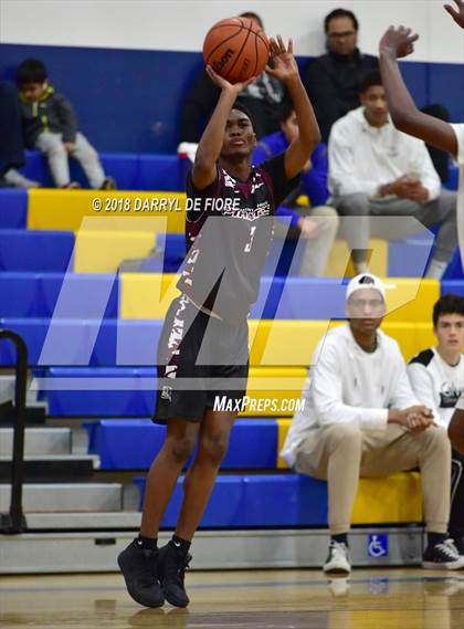 Thumbnail 3 in Prospect vs. Piedmont Hills photogallery.