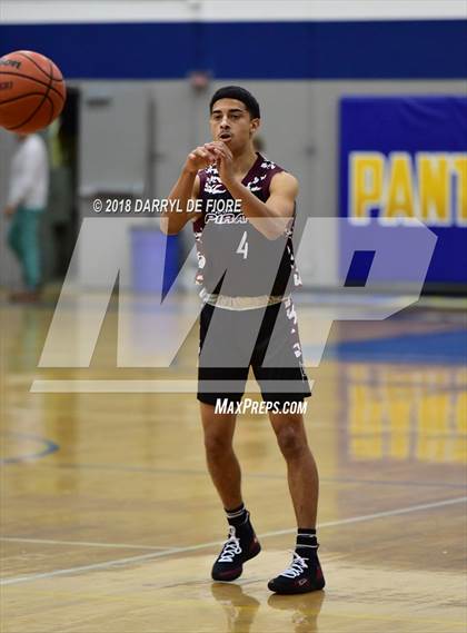Thumbnail 2 in Prospect vs. Piedmont Hills photogallery.