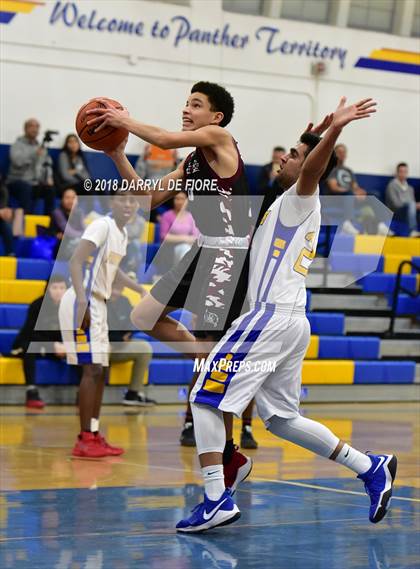 Thumbnail 2 in Prospect vs. Piedmont Hills photogallery.
