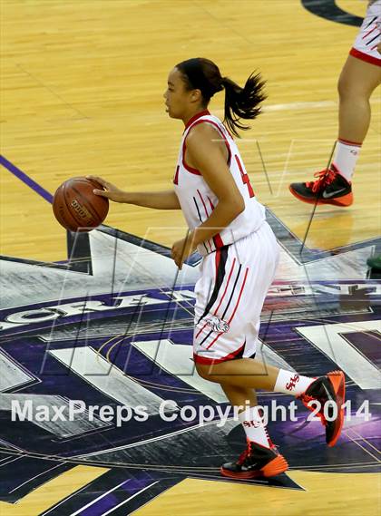 Thumbnail 1 in Salesian vs Long Beach Poly (CIF State Open Division Final) photogallery.