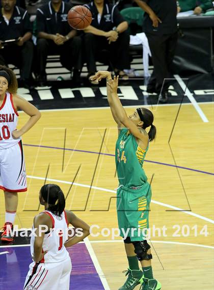 Thumbnail 3 in Salesian vs Long Beach Poly (CIF State Open Division Final) photogallery.