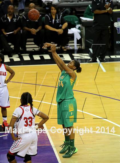 Thumbnail 2 in Salesian vs Long Beach Poly (CIF State Open Division Final) photogallery.