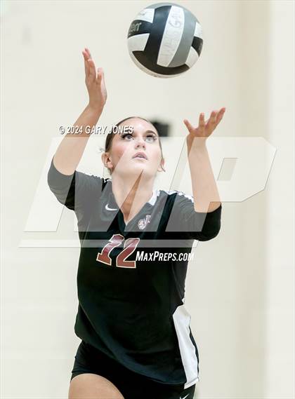 Thumbnail 3 in Vista del Lago @ Whitney photogallery.