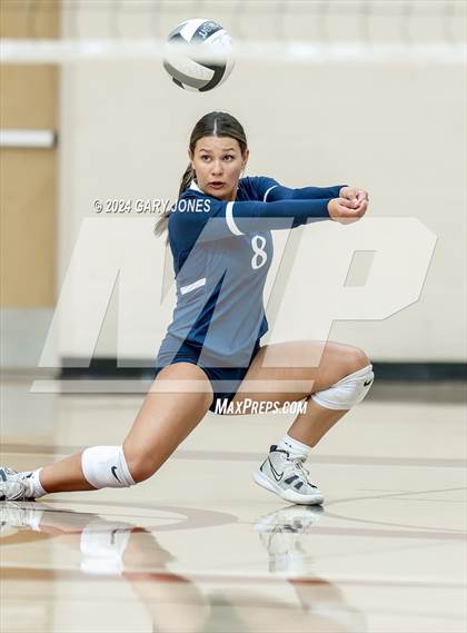 Thumbnail 2 in Vista del Lago @ Whitney photogallery.