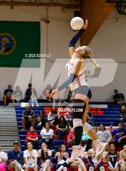 Thumbnail 3 in Lincoln @ Juanita photogallery.