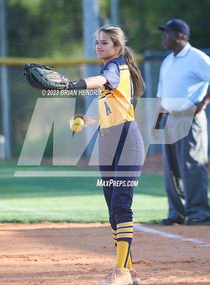 Thumbnail 1 in South Iredell @ North Iredell photogallery.