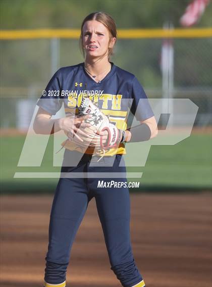 Thumbnail 3 in South Iredell @ North Iredell photogallery.