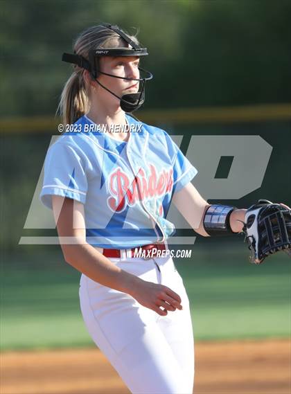 Thumbnail 1 in South Iredell @ North Iredell photogallery.