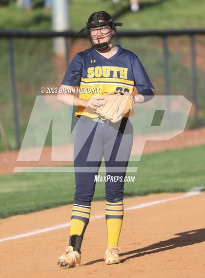 Thumbnail 3 in South Iredell @ North Iredell photogallery.