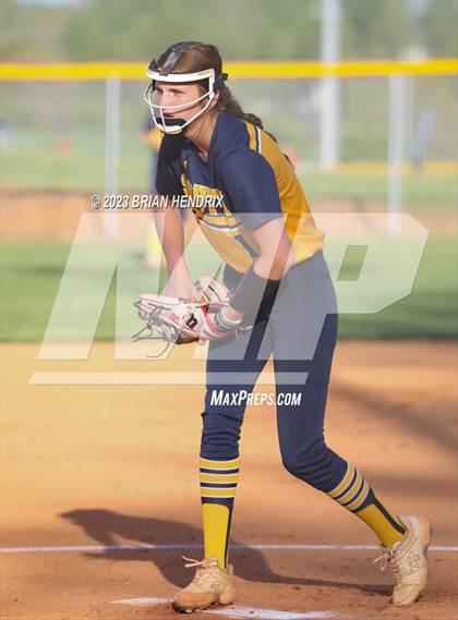 Thumbnail 2 in South Iredell @ North Iredell photogallery.