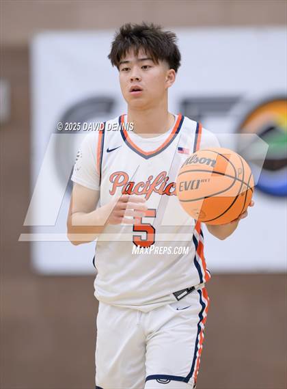 Thumbnail 1 in Vanden vs. Pacifica Christian (Meet in the Middle Classic) photogallery.