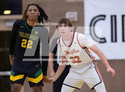 Thumbnail 1 in Vanden vs. Pacifica Christian (Meet in the Middle Classic) photogallery.