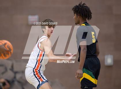 Thumbnail 3 in Vanden vs. Pacifica Christian (Meet in the Middle Classic) photogallery.