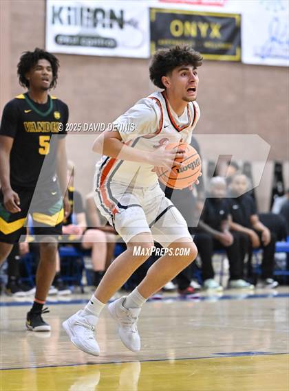 Thumbnail 2 in Vanden vs. Pacifica Christian (Meet in the Middle Classic) photogallery.